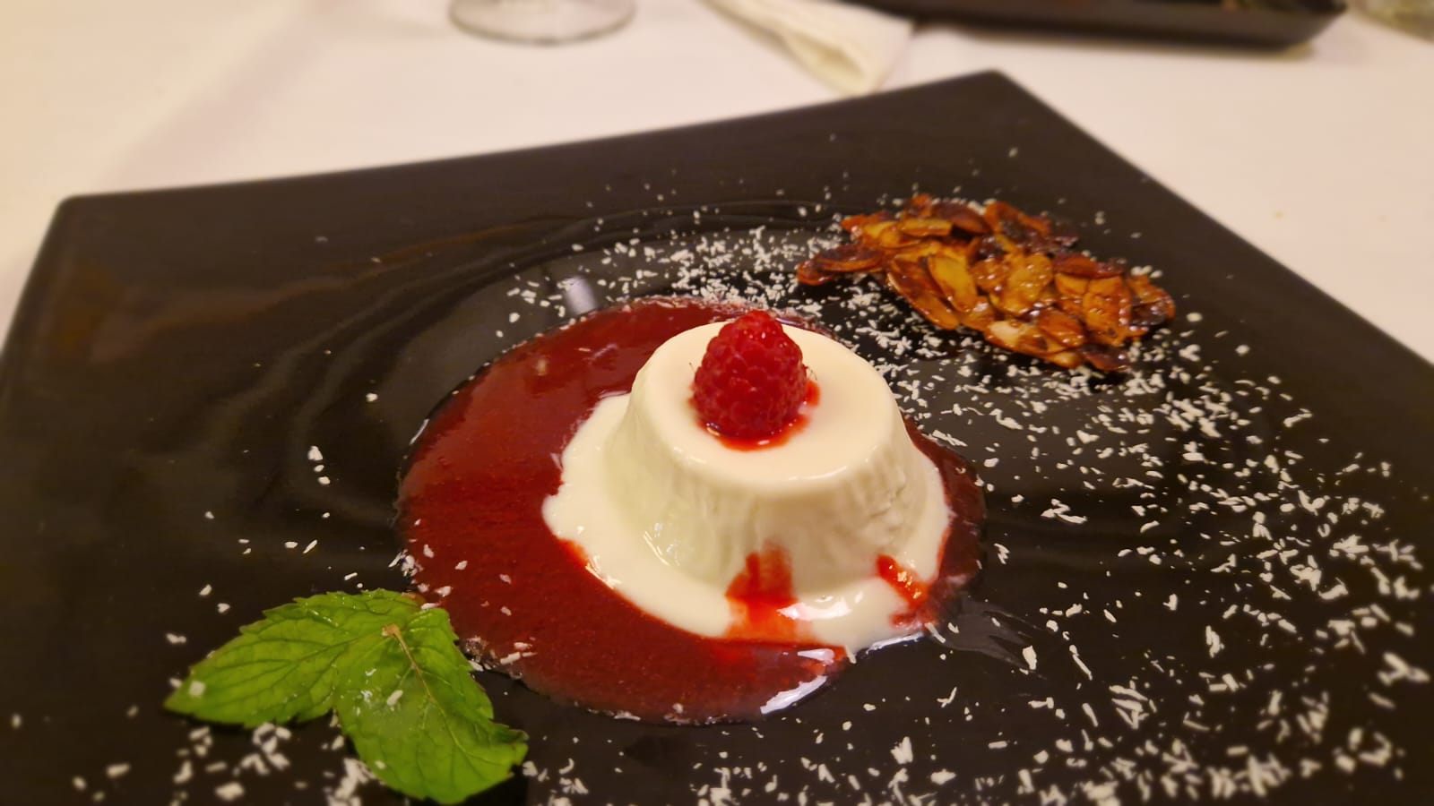 20250924 Kokos Parfait